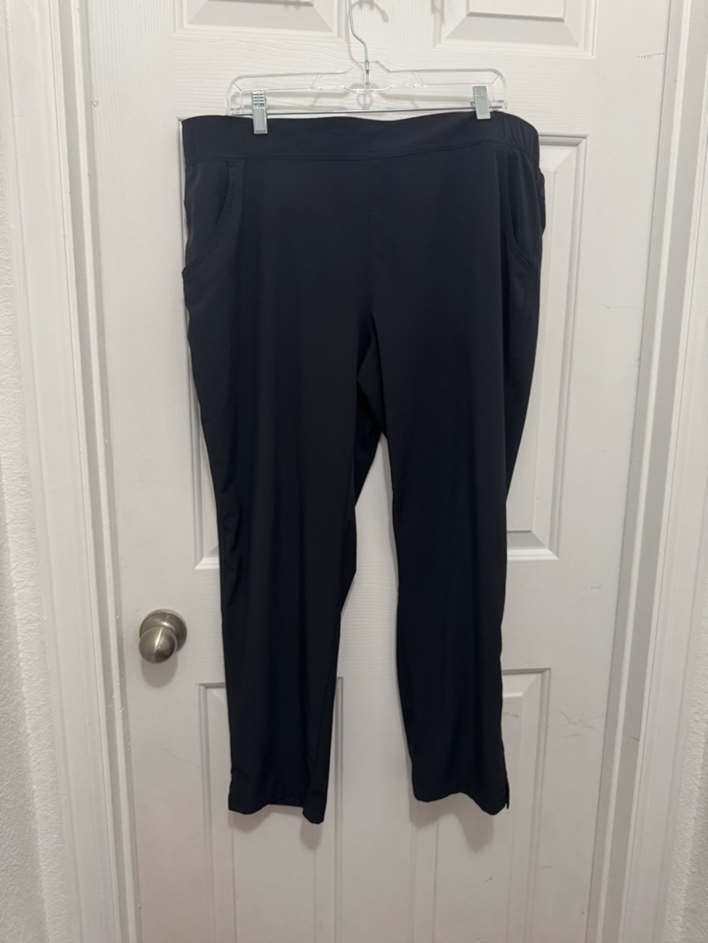 Eddie Bauer Black Straight-Leg Pull-On Pants